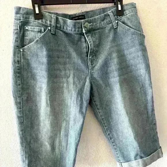New York & Company Pants - Jean Capri jean shorts